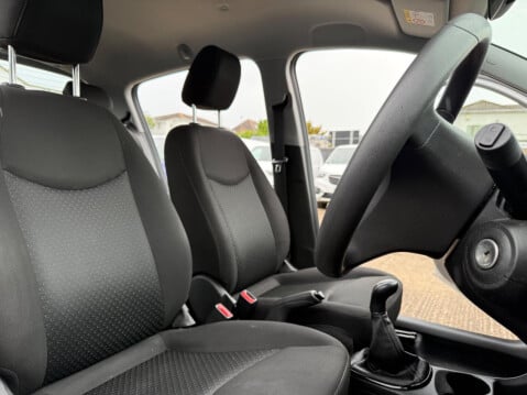 Vauxhall Viva 1.0i SE Euro 6 5dr (a/c) 23
