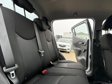 Vauxhall Viva 1.0i SE Euro 6 5dr (a/c) 25
