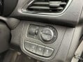 Vauxhall Viva 1.0i SE Euro 6 5dr (a/c) 26