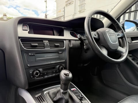 Audi A4 2.0 TDIe Technik Euro 5 (s/s) 4dr 19