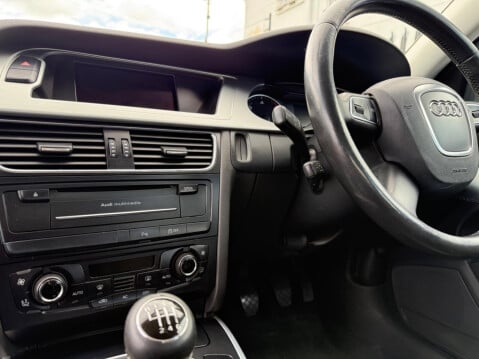 Audi A4 2.0 TDIe Technik Euro 5 (s/s) 4dr 22