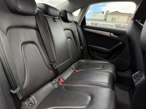 Audi A4 2.0 TDIe Technik Euro 5 (s/s) 4dr 37