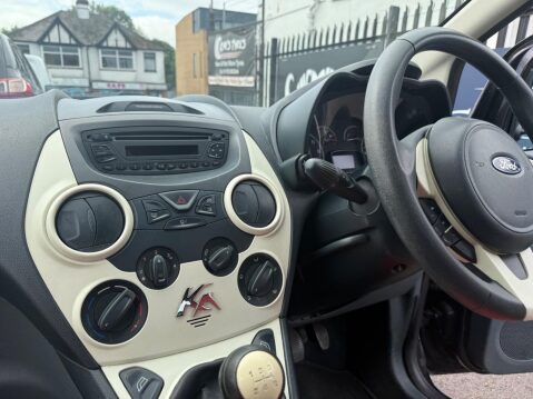 Ford Ka 1.2 Edge Euro 5 (s/s) 3dr 17