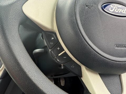 Ford Ka 1.2 Edge Euro 5 (s/s) 3dr 25