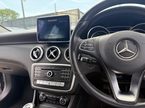 Mercedes-Benz A Class 2.1 A200d Sport Euro 6 (s/s) 5dr 43