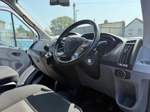 Ford Transit 2.2 TDCi 460 HDT L4 H3 5dr (18 seats) 43