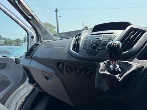 Ford Transit 2.2 TDCi 460 HDT L4 H3 5dr (18 seats) 49