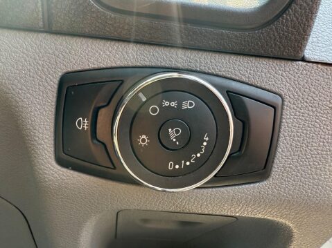 Ford Transit 2.2 TDCi 460 HDT L4 H3 5dr (18 seats) 27