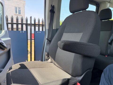 Ford Transit 2.2 TDCi 460 HDT L4 H3 5dr (18 seats) 52