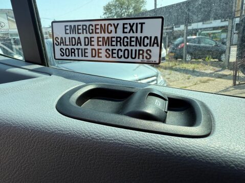 Ford Transit 2.2 TDCi 460 HDT L4 H3 5dr (18 seats) 26