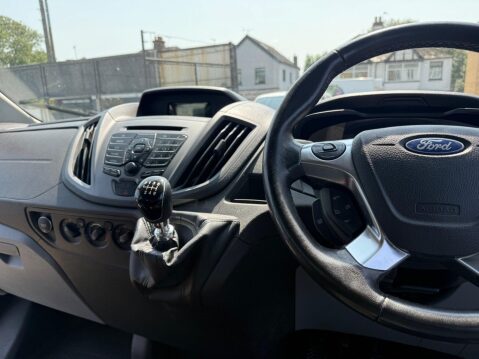 Ford Transit 2.2 TDCi 460 HDT L4 H3 5dr (18 seats) 45