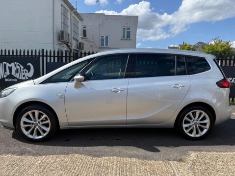 Vauxhall Zafira 2.0 CDTi SE Euro 5 5dr 4