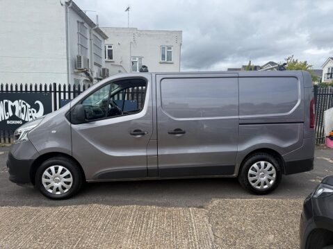 Renault Trafic 2.0 dCi ENERGY 28 Business+ SWB Standard Roof Euro 6 (s/s) 5dr 4