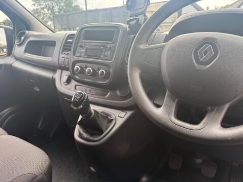 Renault Trafic 2.0 dCi ENERGY 28 Business+ SWB Standard Roof Euro 6 (s/s) 5dr 30