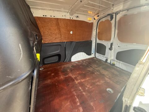 Vauxhall Combo 1.5 Turbo D 2300 Sportive L1 H1 Euro 6 4dr 34