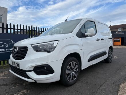 Vauxhall Combo 1.5 Turbo D 2300 Sportive L1 H1 Euro 6 4dr