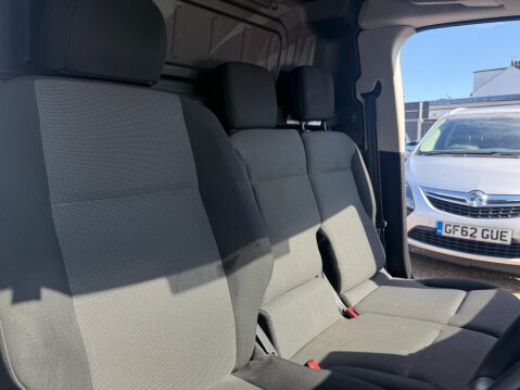 Vauxhall Combo 1.5 Turbo D 2300 Sportive L1 H1 Euro 6 4dr 39