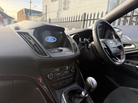 Ford Kuga 1.5T EcoBoost ST-Line Euro 6 (s/s) 5dr 17