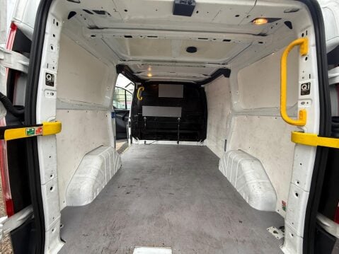 Ford Transit Custom 2.0 TDCi 290 L1 H1 5dr 29