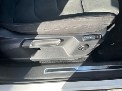 Volkswagen Tiguan SEL TDI BMT 4MOTION 13