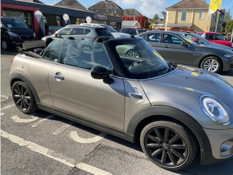 Mini Convertible COOPER 3