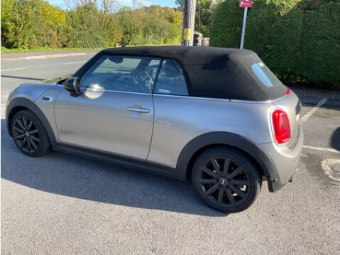 Mini Convertible COOPER 7