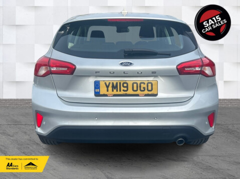 Ford Focus ZETEC TDCI 6