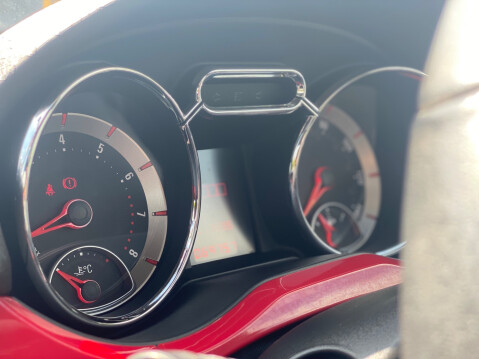 Vauxhall Adam GLAM 16