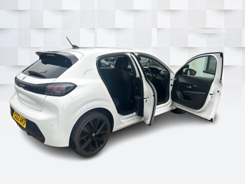 Peugeot 208 PURETECH ALLURE S/S 9