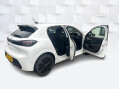 Peugeot 208 PURETECH ALLURE S/S 9