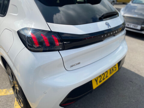 Peugeot 208 PURETECH ALLURE S/S 27