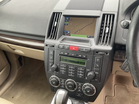 Land Rover Freelander SD4 XS 12