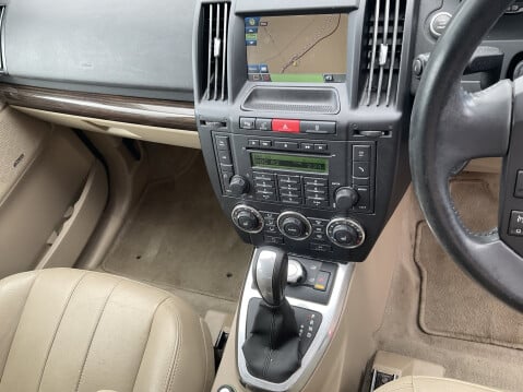 Land Rover Freelander SD4 XS 13