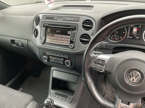 Volkswagen Tiguan R LINE TDI BLUEMOTION TECHNOLOGY 4MOTION 13