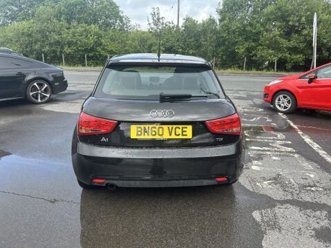 Audi A1 TDI SE 6
