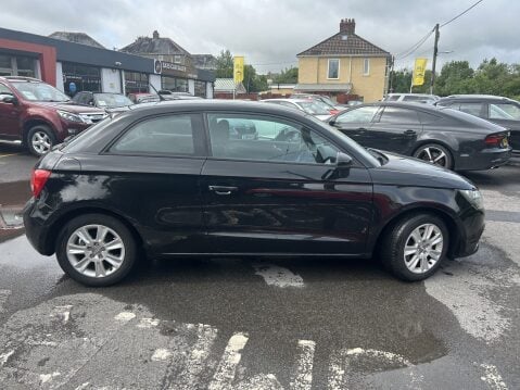 Audi A1 TDI SE 8