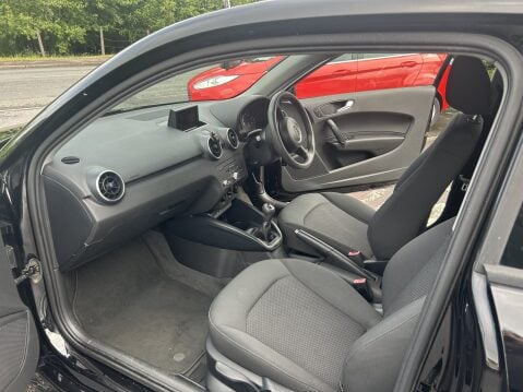 Audi A1 TDI SE 10