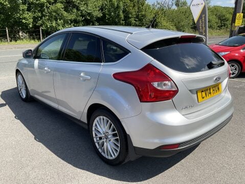 Ford Focus ZETEC TDCI 6