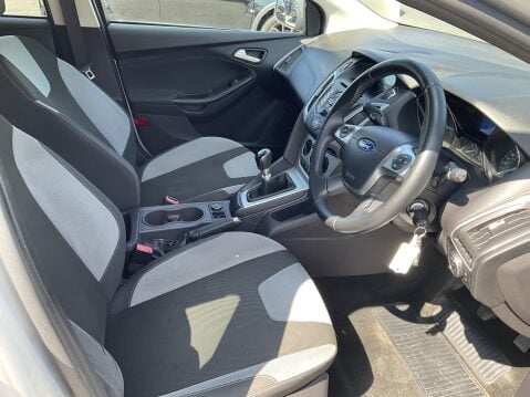Ford Focus ZETEC TDCI 14