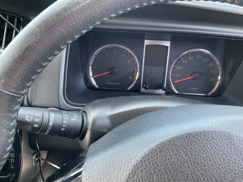 Nissan Serena 23