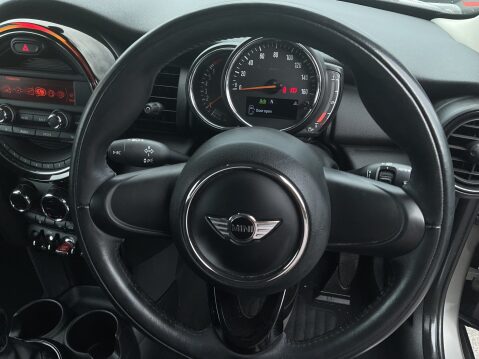 Mini Hatch ONE 11