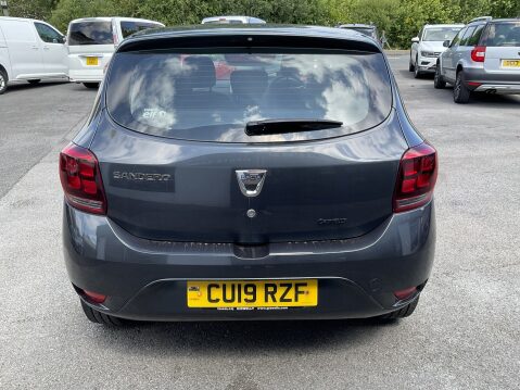 Dacia Sandero ESSENTIAL SCE 5