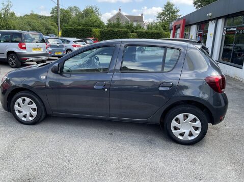 Dacia Sandero ESSENTIAL SCE 7