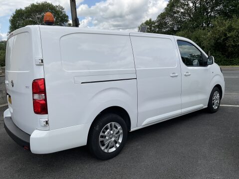 Vauxhall Vivaro L2H1 2900 SPORTIVE S/S 3