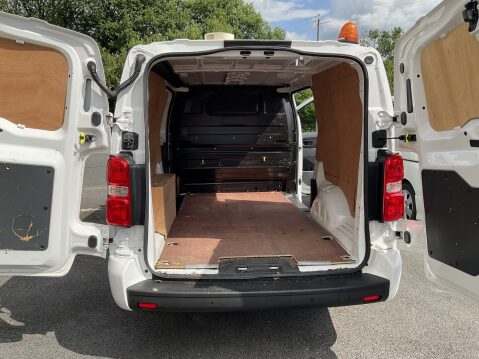 Vauxhall Vivaro L2H1 2900 SPORTIVE S/S 17