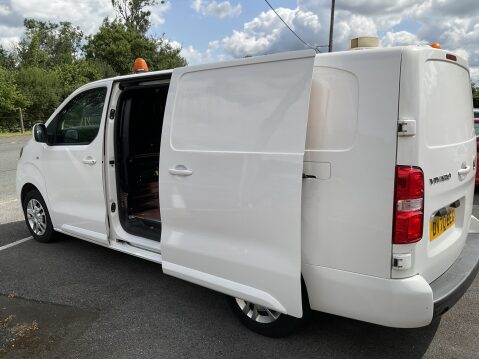Vauxhall Vivaro L2H1 2900 SPORTIVE S/S 18