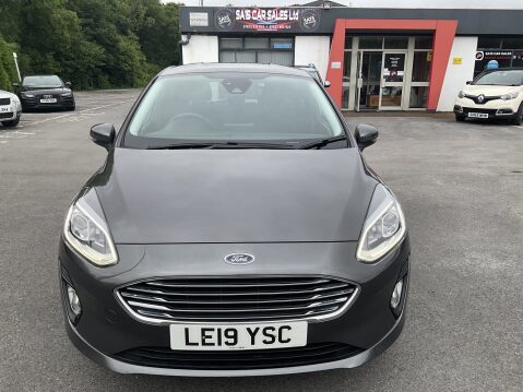 Ford Fiesta TITANIUM 10