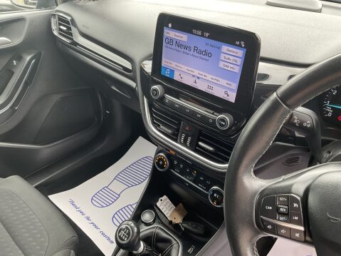 Ford Fiesta TITANIUM 13