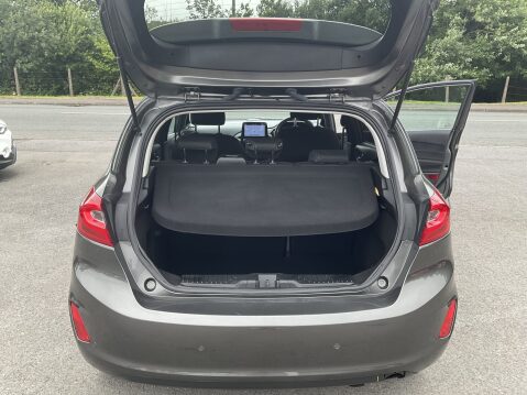 Ford Fiesta TITANIUM 16