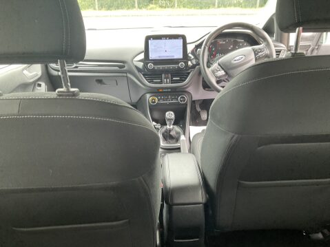 Ford Fiesta TITANIUM 18